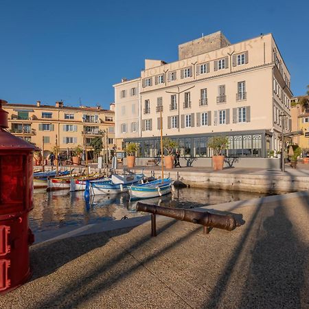 Hotel Restaurant De La Tour Sanary-sur-Mer Exterior photo